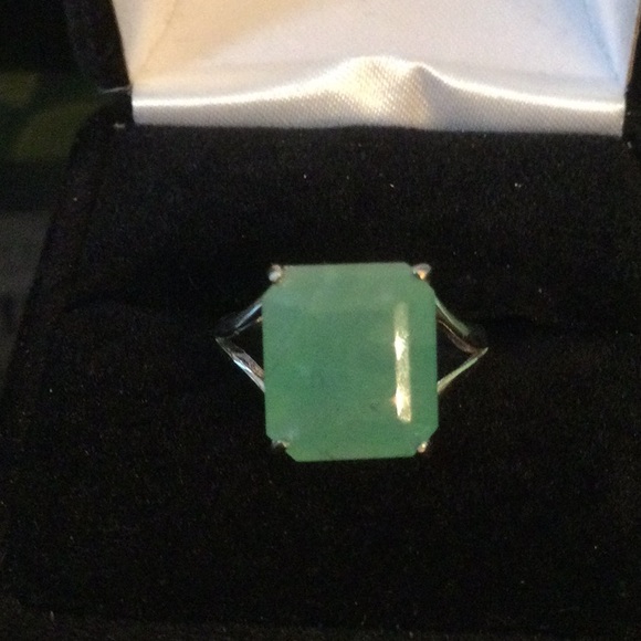Awesome Genuine Natural Emerald Ring - Picture 7 of 12